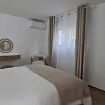 Tess Sinfonia Villa *