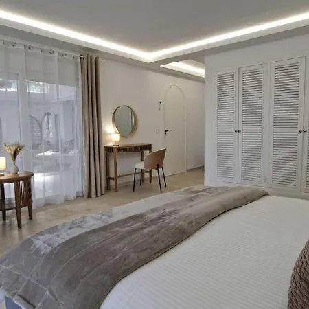 Tess Sinfonia Villa Benalmádena