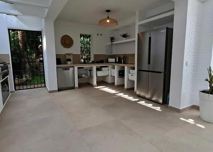 Tess Sinfonia Villa Benalmádena