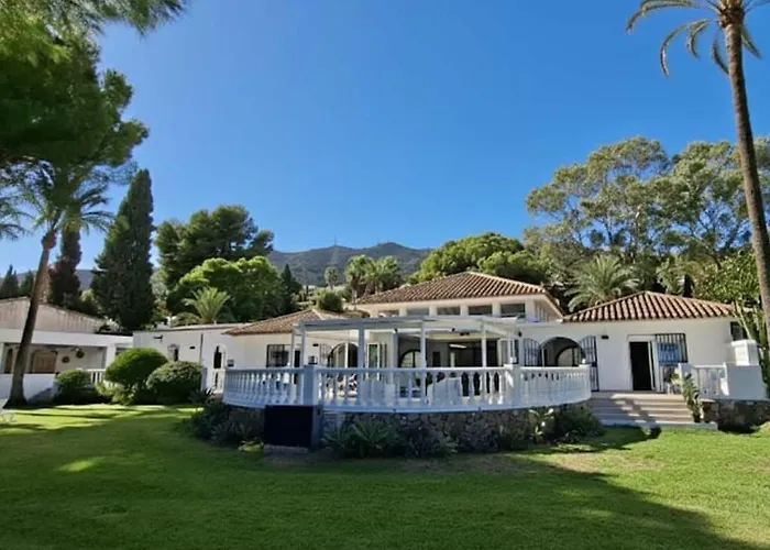 Tess Sinfonia Benalmádena