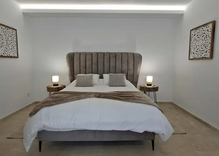 Tess Sinfonia Villa Benalmádena