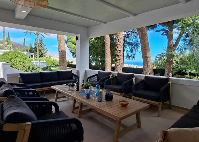 Tess Sinfonia Villa Benalmádena