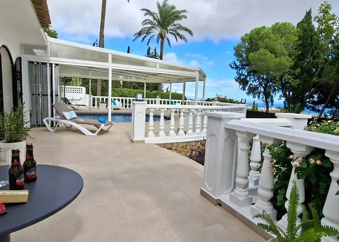 Tess Sinfonia Villa *